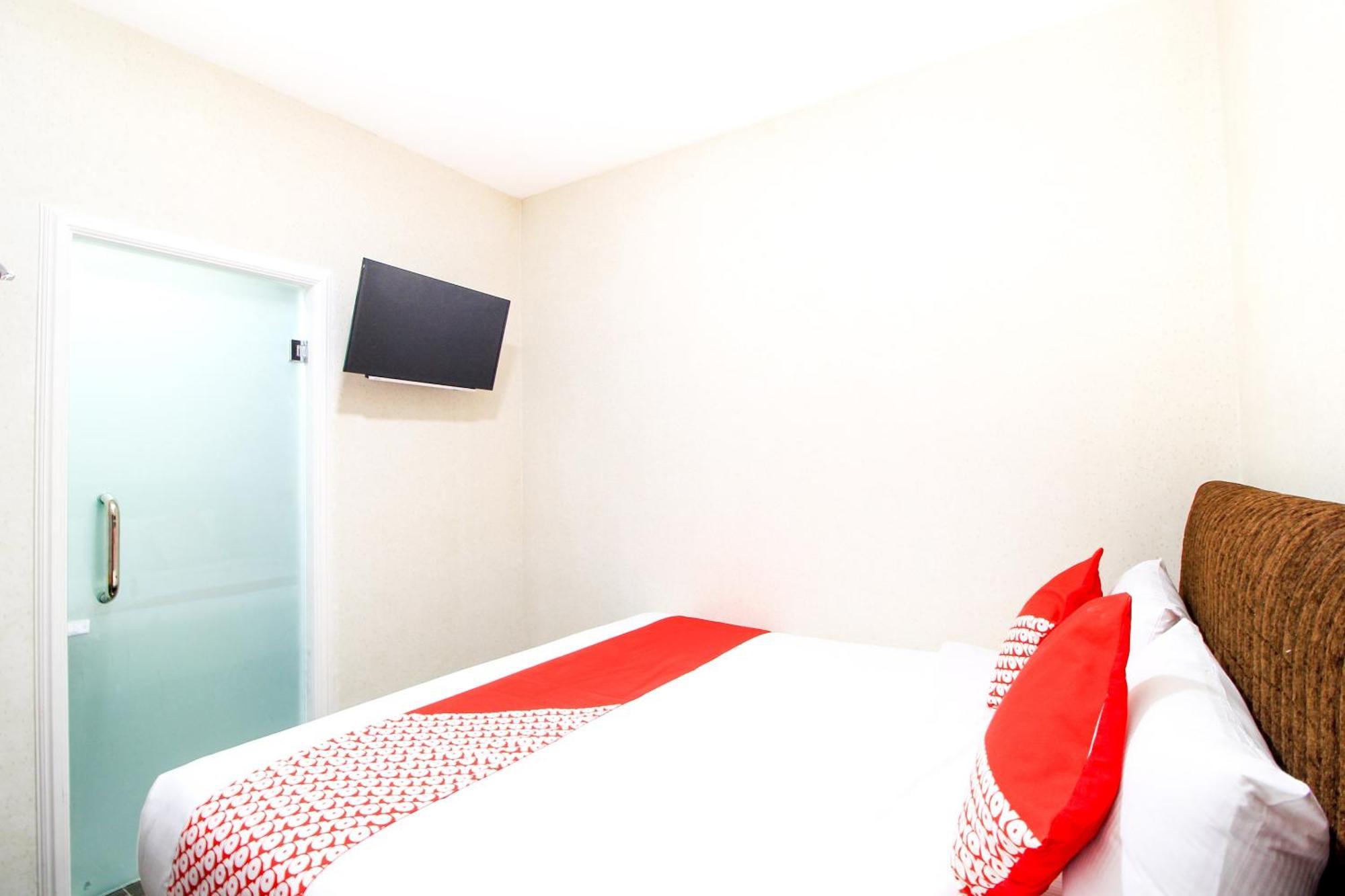 Super Oyo Capital O 217 A1 Hotel Sorabaya Extérieur photo