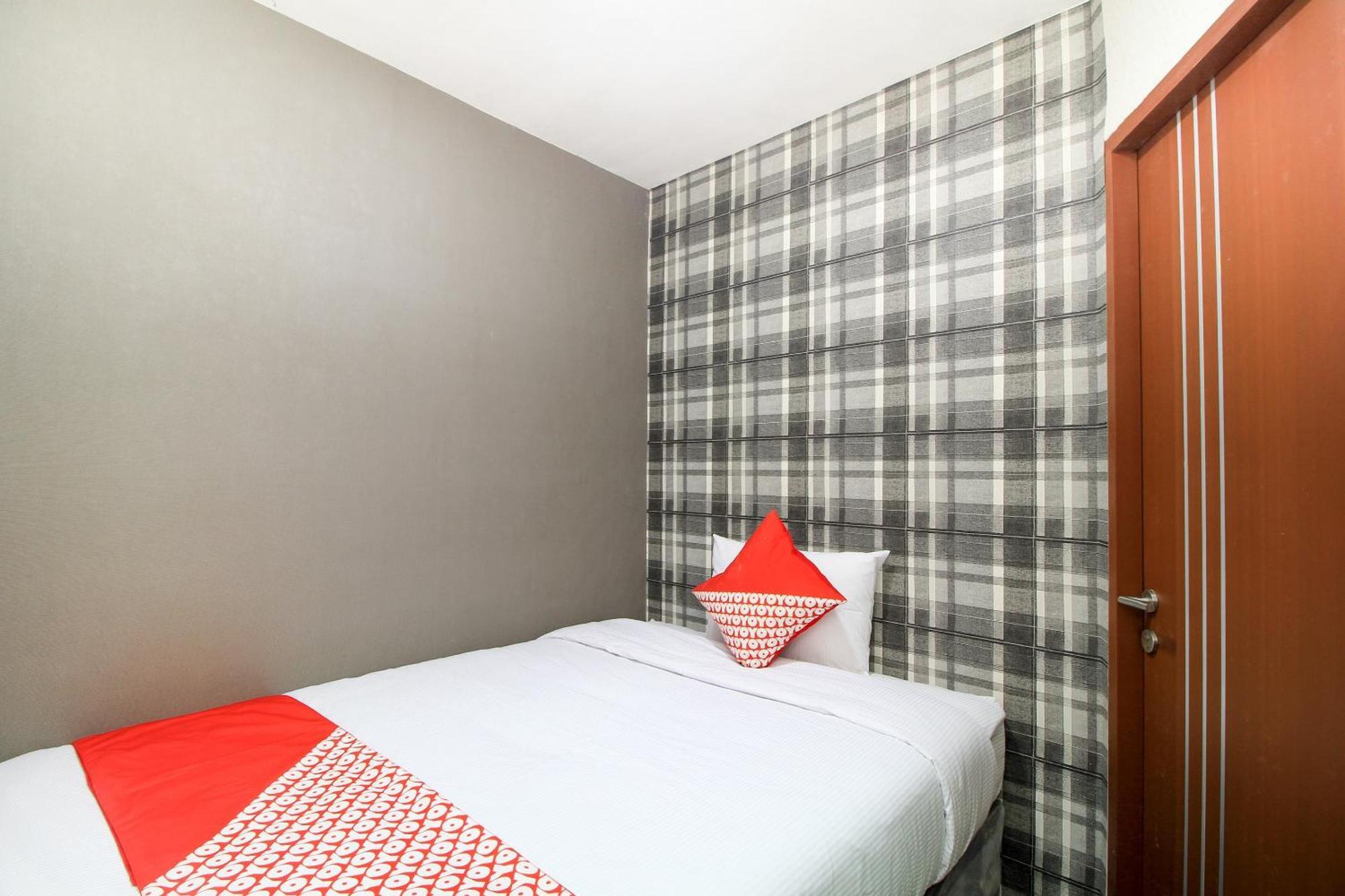 Super Oyo Capital O 217 A1 Hotel Sorabaya Extérieur photo